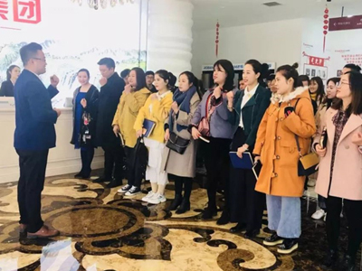 熱烈歡迎丨昌禾商學(xué)院，柔然彩虹隊(duì)光臨寧夏昌禾裝飾參觀學(xué)習(xí)！